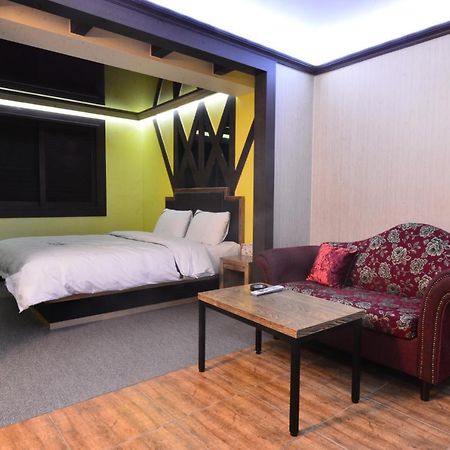 Daegu Mellow Motel Екстер'єр фото